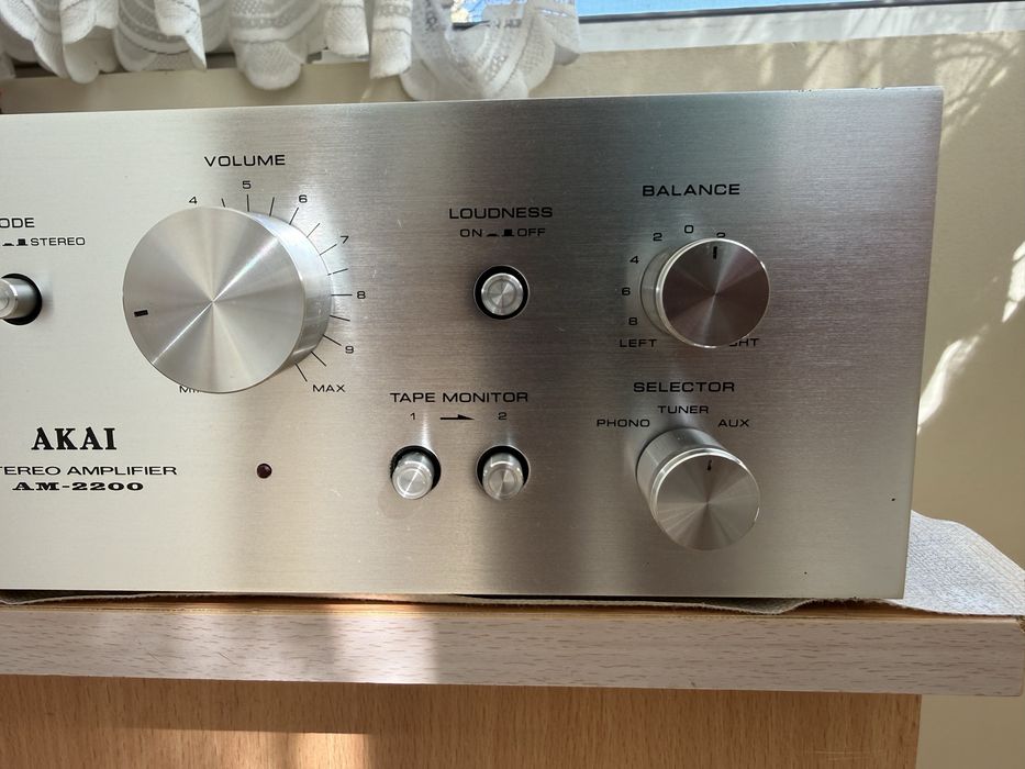 Akai AM-2200 Vintage Стерео усилвател