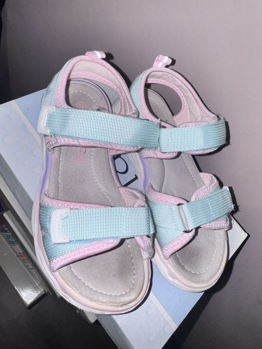 Обувь для девочки