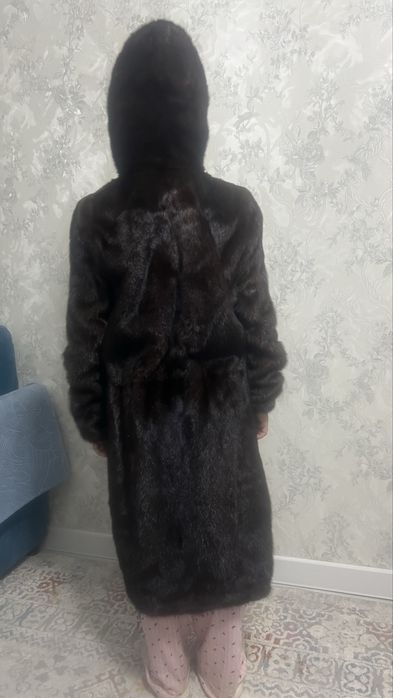 Продам норковую шубу