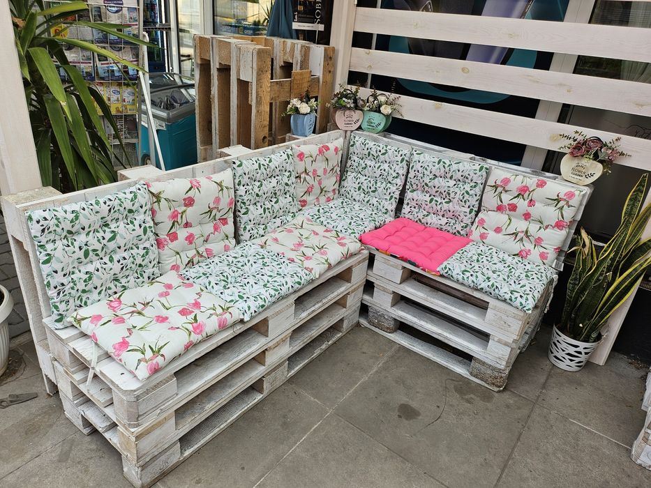 Беседка с навес бяла