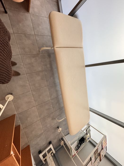 Медицинская кушетка