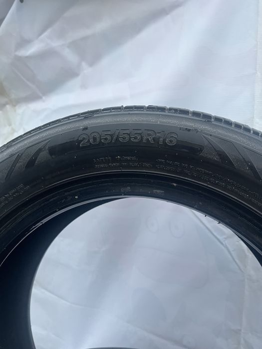 Срочно шины 205/55R16