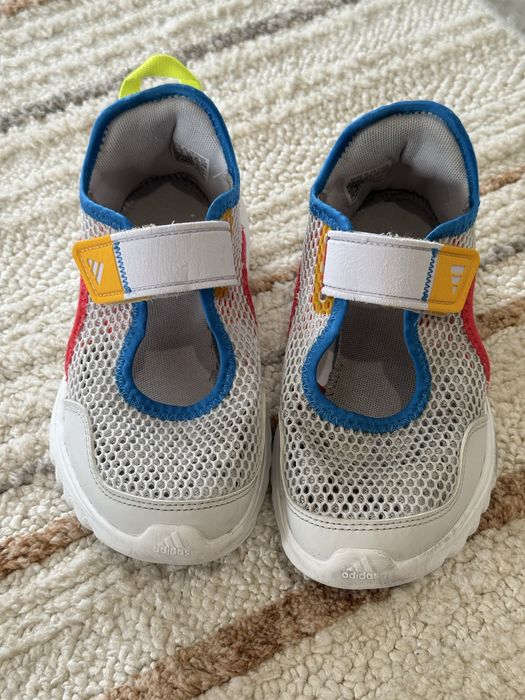 Детская обувь кроссовки