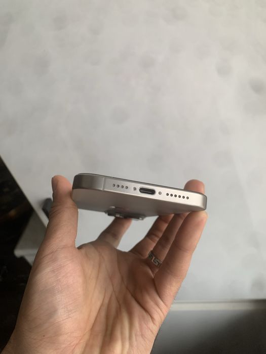 Ipxone 15 pro max 256 gb karopka dakumenti not