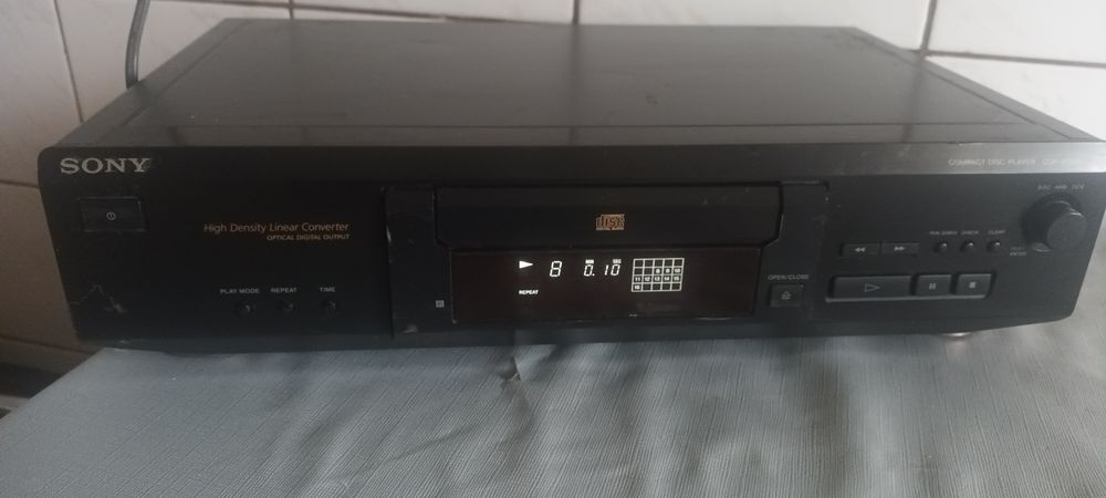 Cd Sony CDP XE330