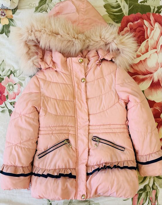 Kurtka,куртка для девочек,oq va pushti rangi bor,6,7 yoshga,qishga