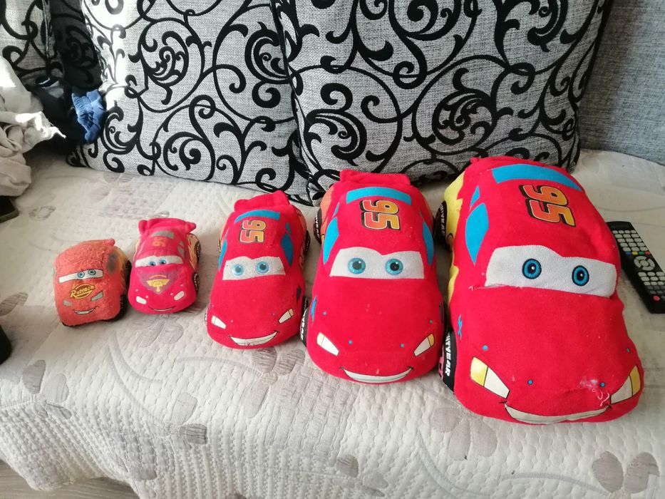 Продам коллекцию подушек маквин