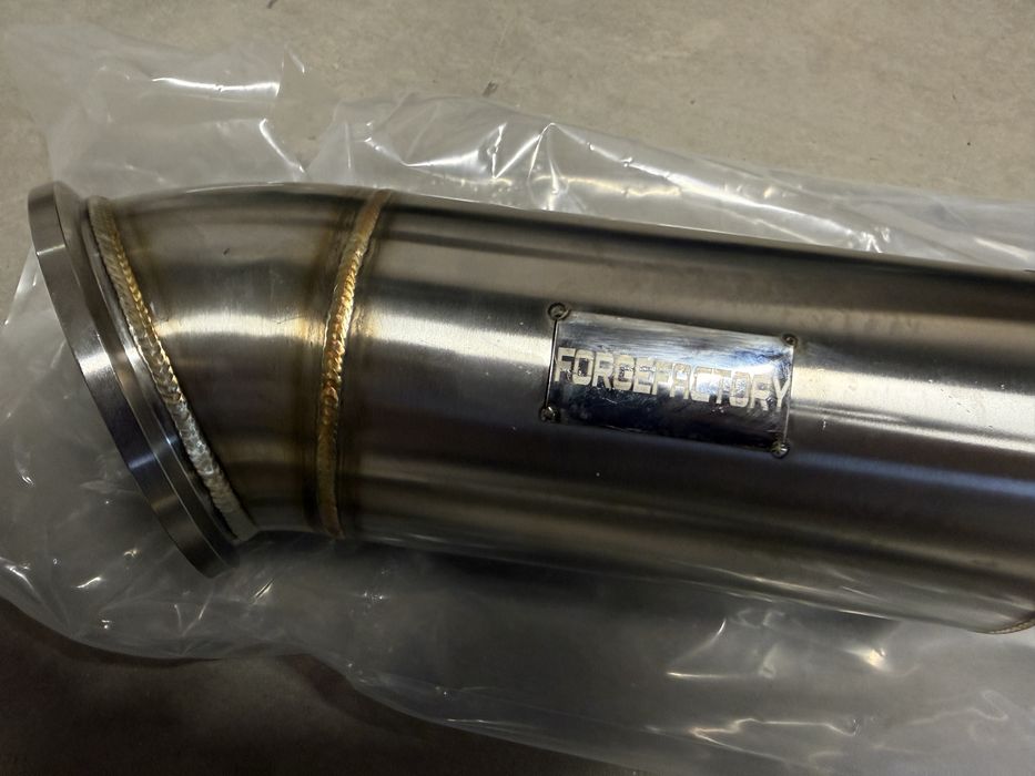 Downpipe BMW B58 4,5 inch