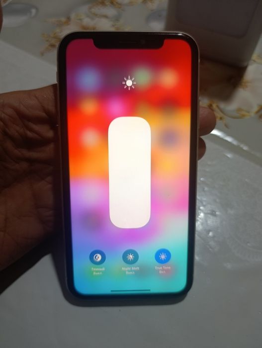 iPhone 11 128 xotira ideyal