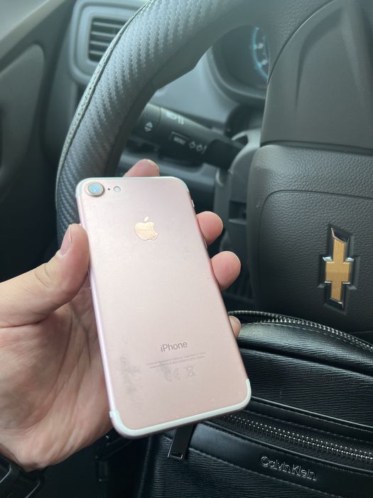 Айфон 7 предлагайте обмен 32 гиг