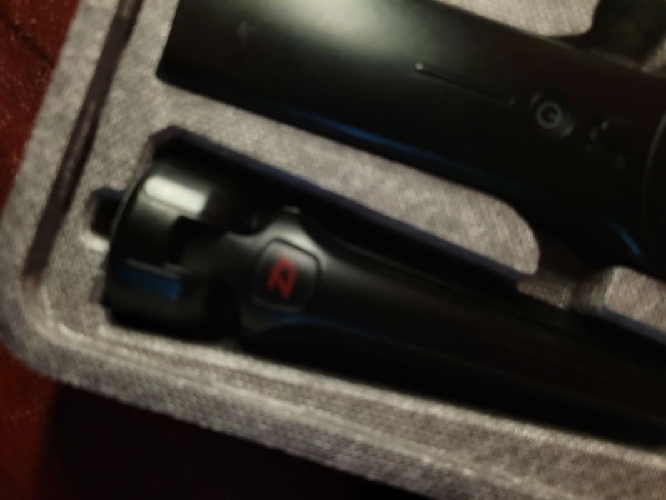 Продам стабилизатор Zhiyun Smooth 4