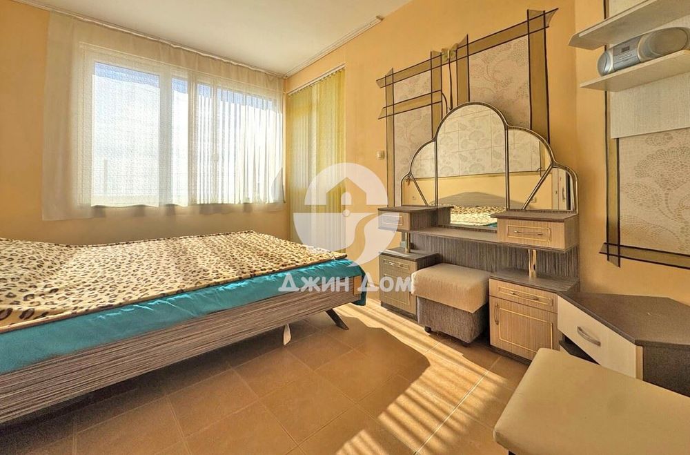 Двустаен апартамент с ГЛЕДКА МОРЕ и ПЛАНИНА в к-с Анна Мария, Кошарица