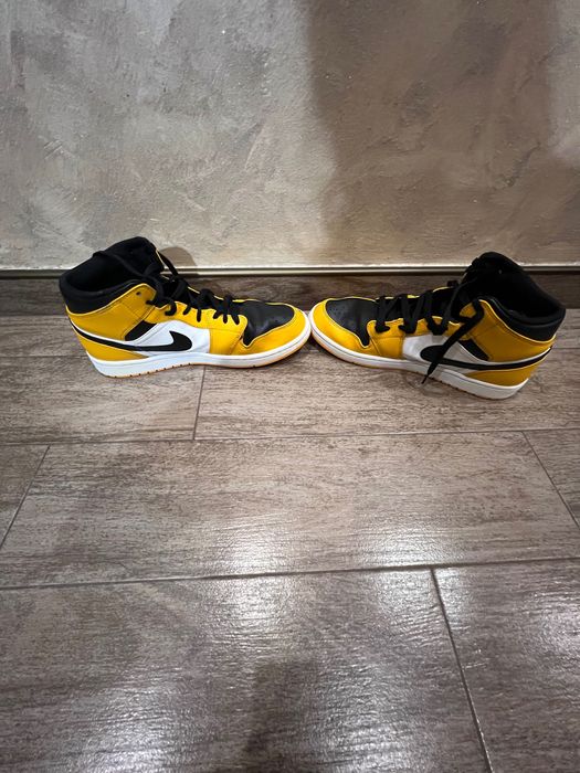 Jordan 1 Mid taxi 44 номер