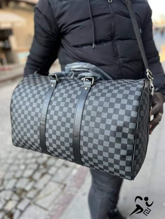 Genti voiaj diverse nuanțe,curea detasabila,saculet, etichetă