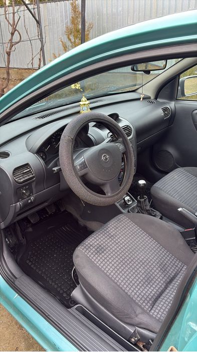 Vând opel corsa C