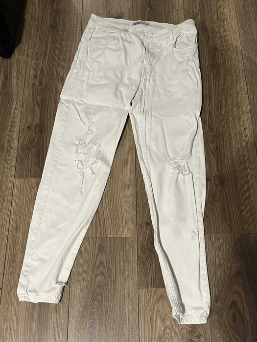 Blugi zara marimea L