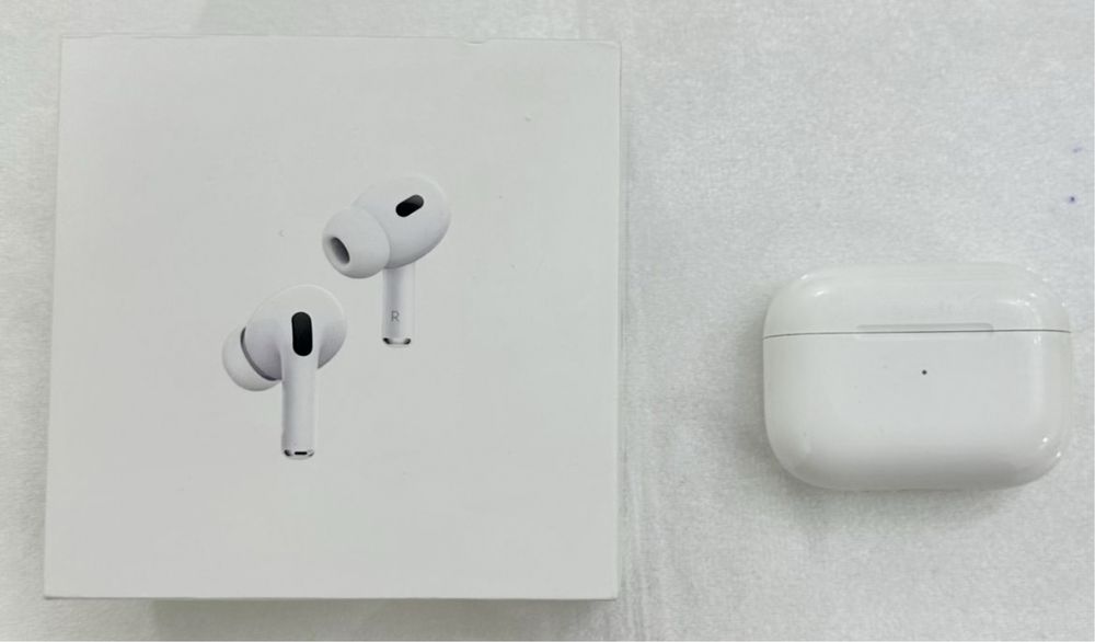 Apple AirPods PRO 2nd gen. LIGHTNING (ORIGINAL)