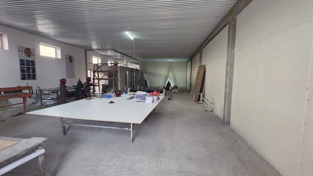 Продам здание под коммецию