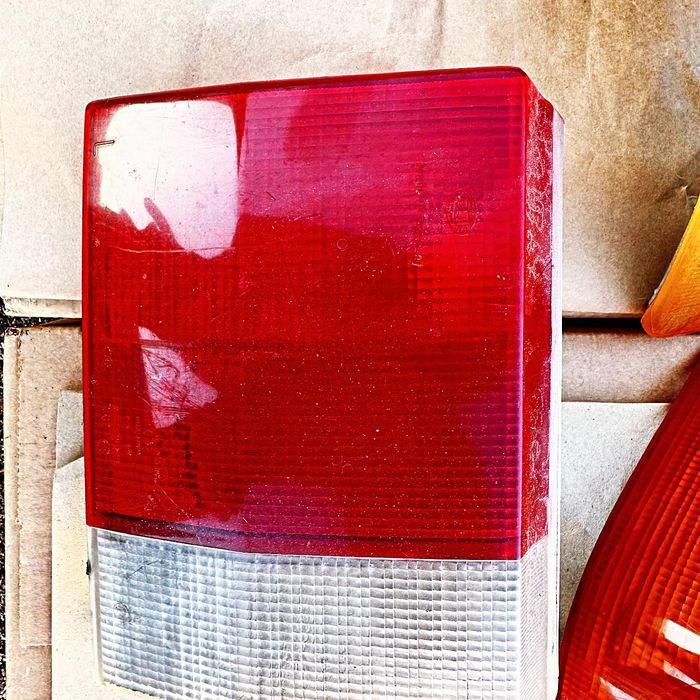 Запчасти ауди фонари