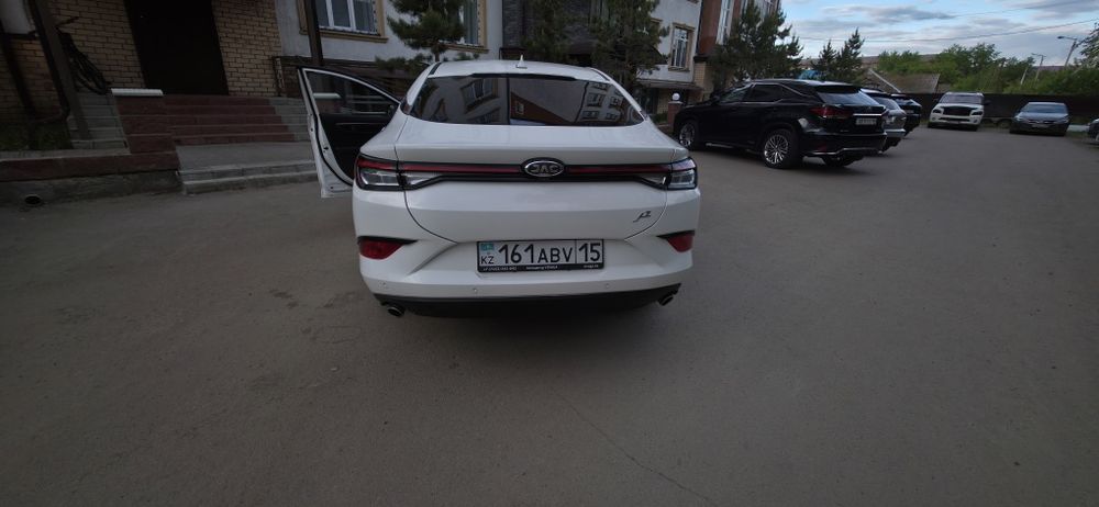 Продам автомабиль Jac j7