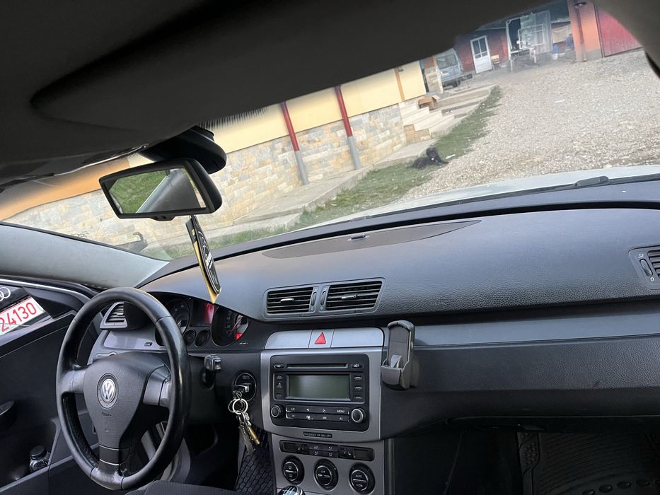 VOLKSWAGEN Passat 0 — imagine 3