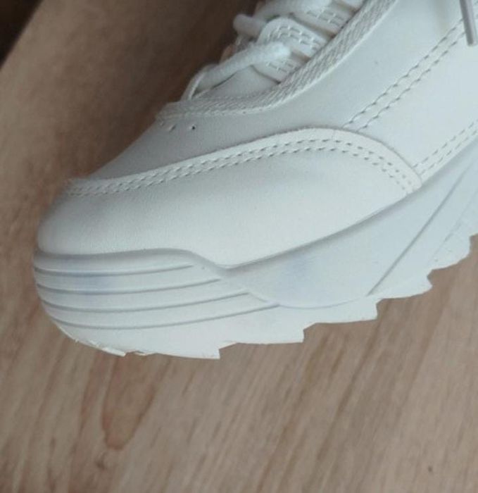 Adidasi Fila marime 37
