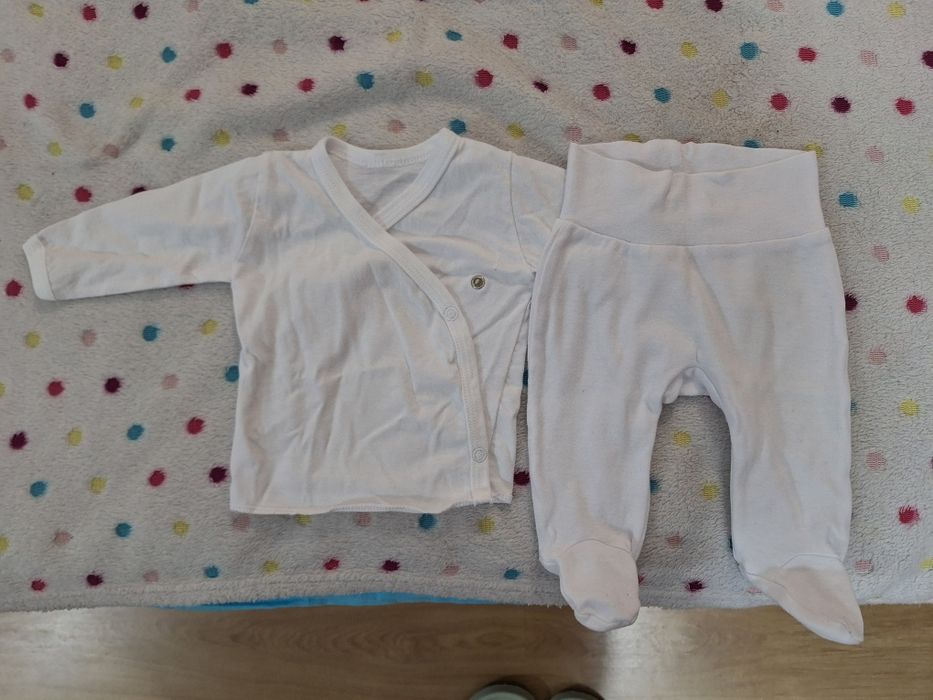 Бебешки дрехи за момиченце