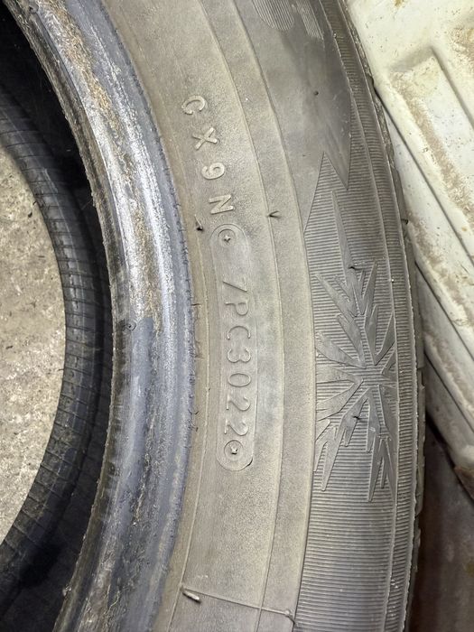 Зимни Гуми 195/65/15  TOYO OBSERVE S944