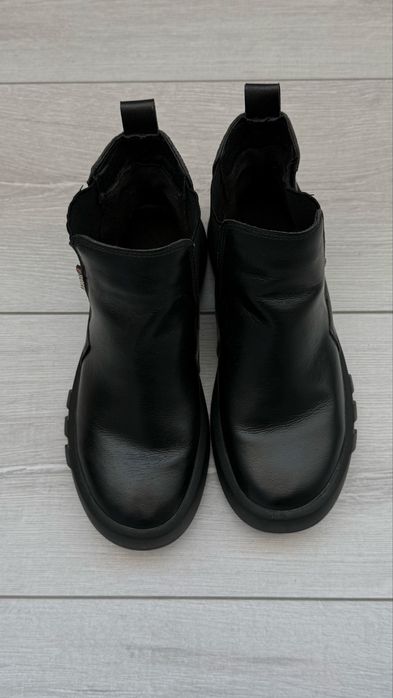 Продам обувь , кожаные