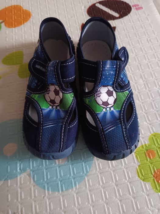 Пантофи за детска