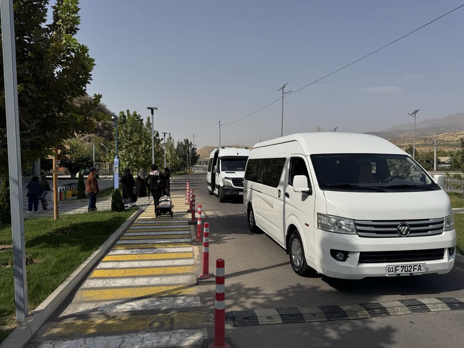 Ichki turizm komfort transport hizmati mikroaftobus 12 va 15 talik