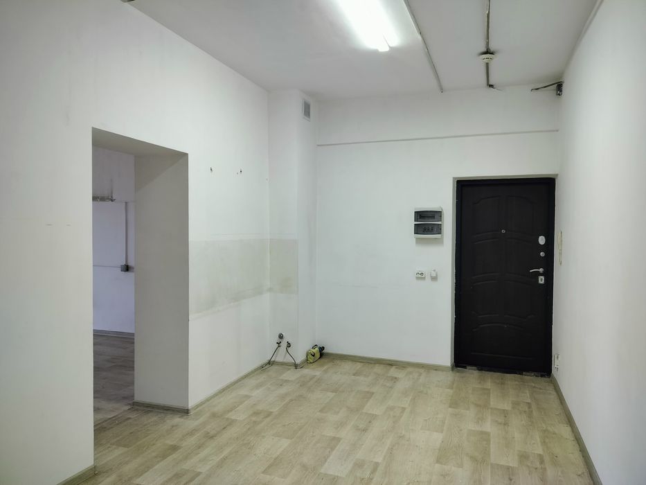 Сдаётся коммерческое помещение.