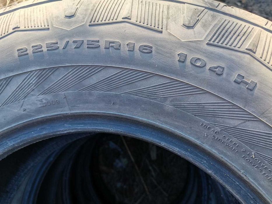 Шины пр-во Корея 225/75 R16