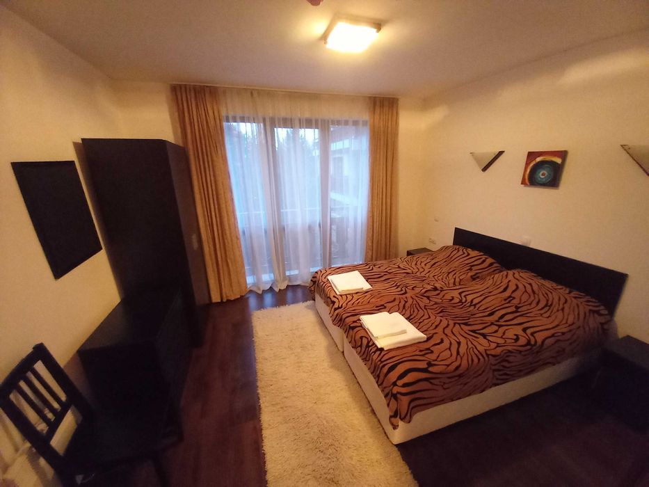 Дава се под наем Двустаен апартамент в Банско - 97 кв.м за 747.66 € - Снимка #2