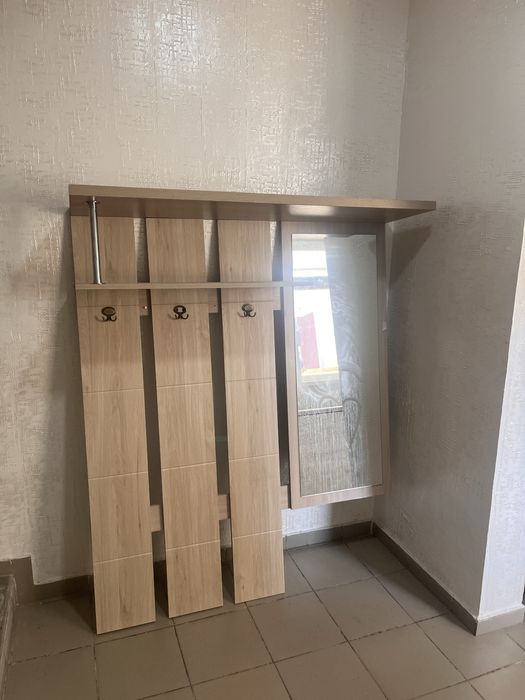 Продам шкаф для прихожей