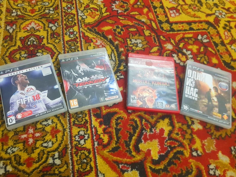 Ps3 с джойстиком и 4 играми