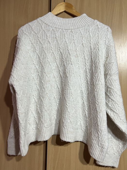 Кофта плотный трикотаж.