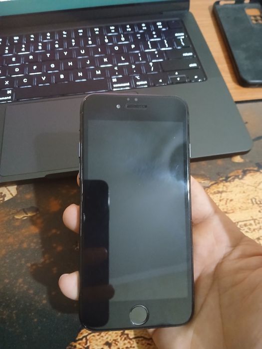 Iphone 8 icloud.