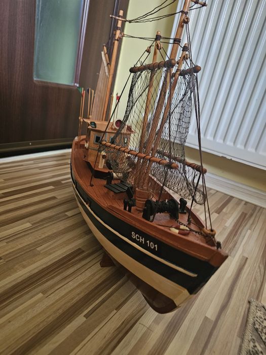 Ръчно изработен кораб