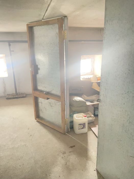 Продам помещение на тех этаже на жайдарман 4