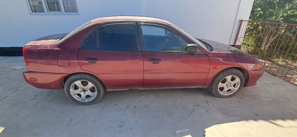 Mitsubishi mirage