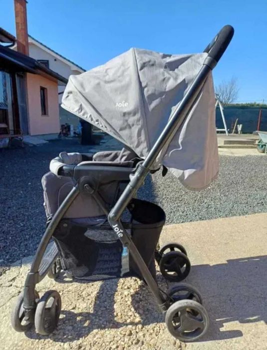 Cărucior bebeluși Joie utilizat