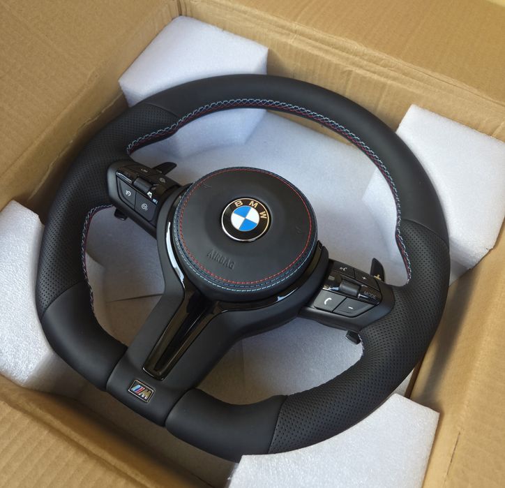 М волан за BMW Ф10 F10 Ф11 F11 Ф01 F01 Ф06 F06 спортен кожен с еърбег шит 3-цветен конец М пакет стил М5 БМВ Ф07 F07 GT Ф18 F18 перфектен тунинг