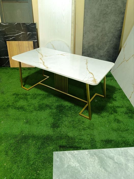 Jurnalniy stol loft