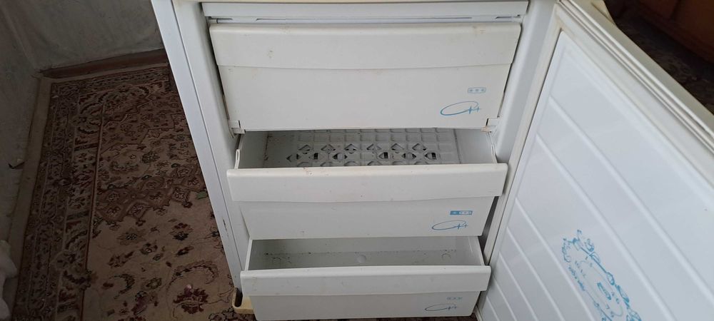 СРОЧНО продам морозильную камеру