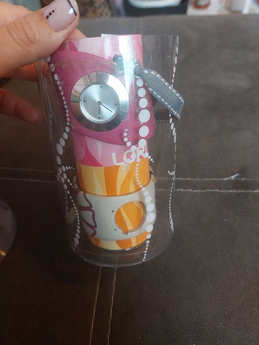 Дамски часовник LORUS с две каишки