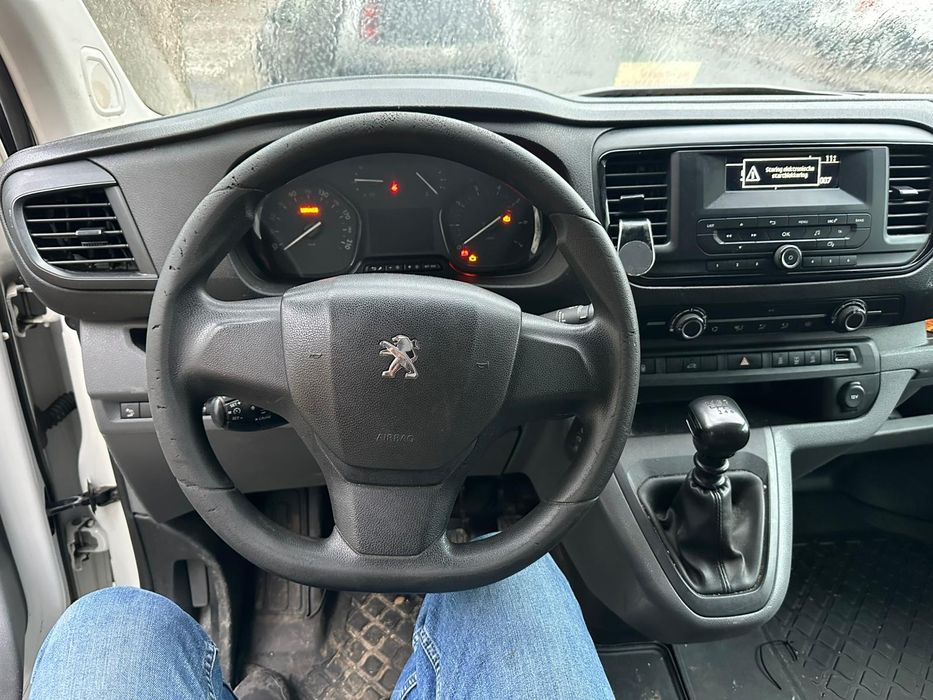 Dezmembrez Peugeot Expert / Toyota Proace/ Opel Vivaro/ Citroen Jumpy
