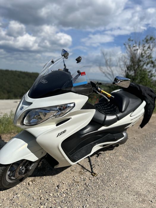 Suzuki Burgman 400