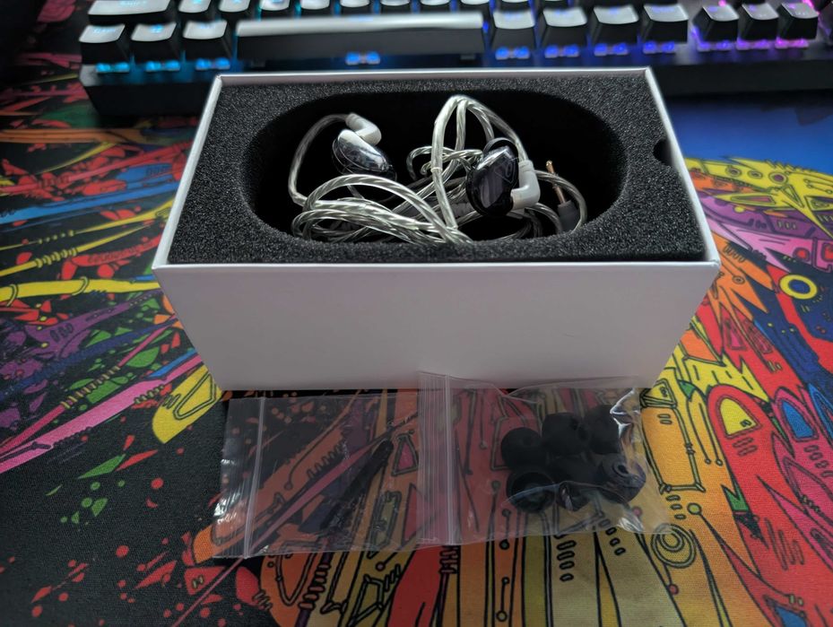 Casti in-ear monitor Behringer SD251-CK black / ca noi / buretei extra