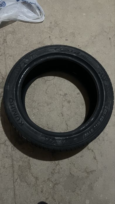 Продам летние шины Kumho Ecsta PS71